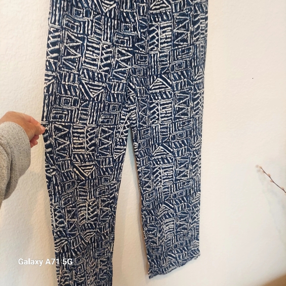Clio 100% Silk Wide Leg Blue White Print Pull On Pant Sz M - Picture 4 of 16